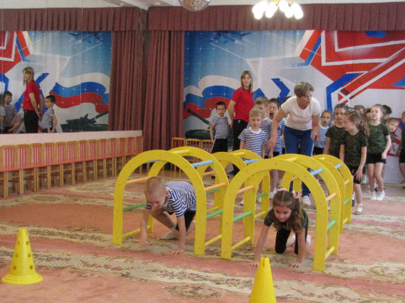 Эстафета "Разведчики", группа "Грибочки"