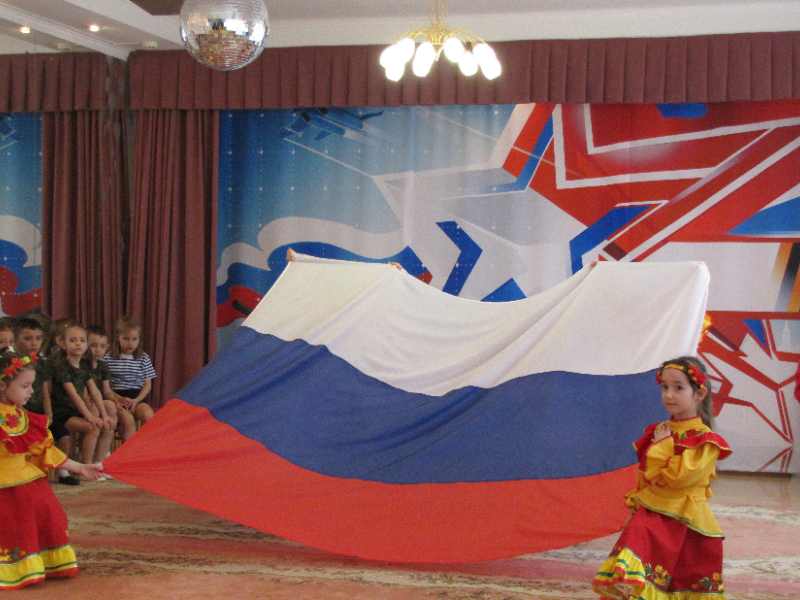 Танец "Моя Россия", группа "Колокольчики"